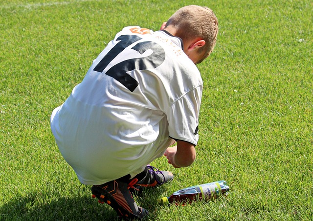 威之間的微 威之間的微